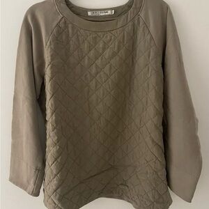 European Culture Sweatshirt Size Large Khaki Color Quilted Front Crew Neckline